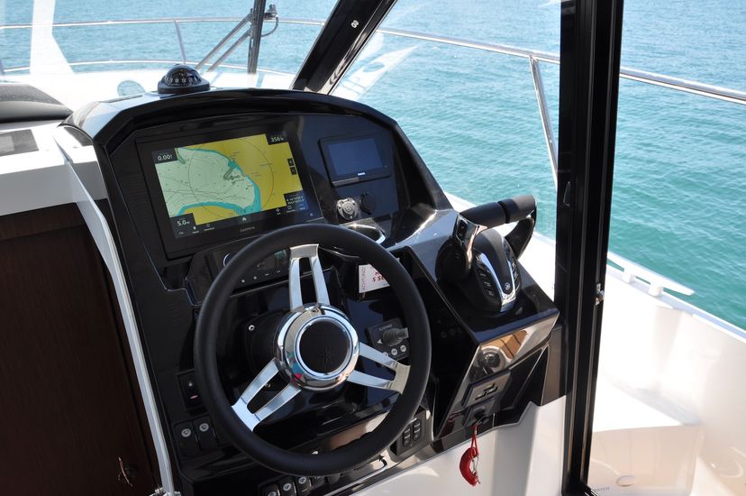 Jeanneau MERRY FISHER 895 Ema