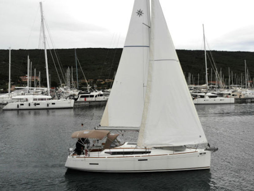 Jeanneau 38 Tara