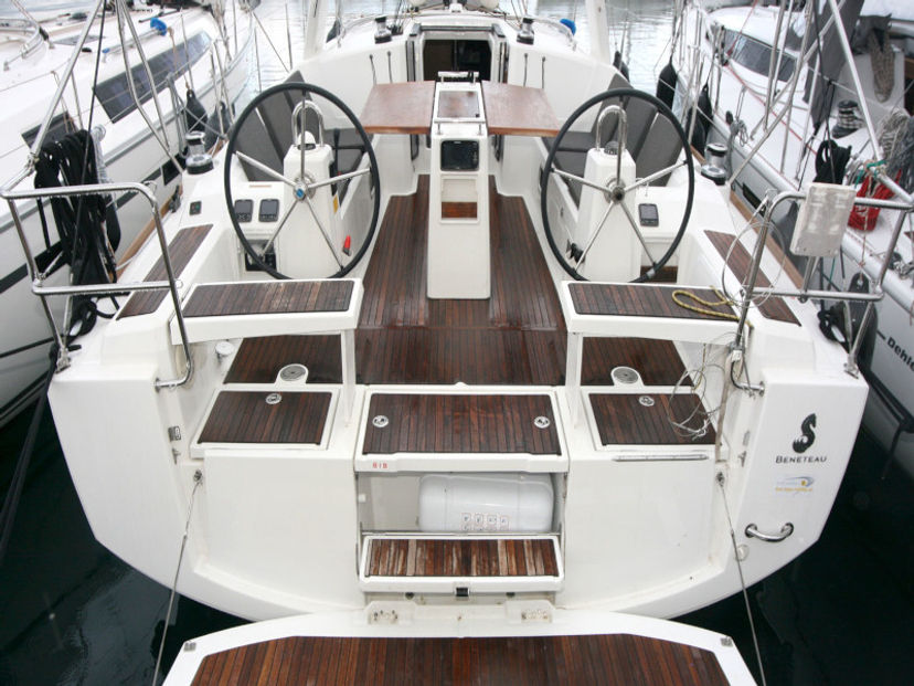 Beneteau 38 Olli