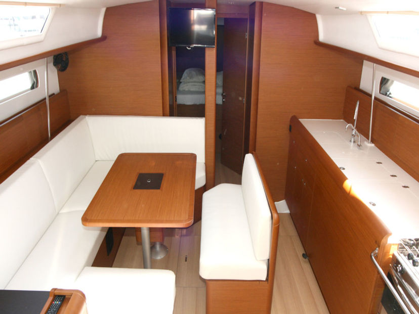 Jeanneau 47 Perla