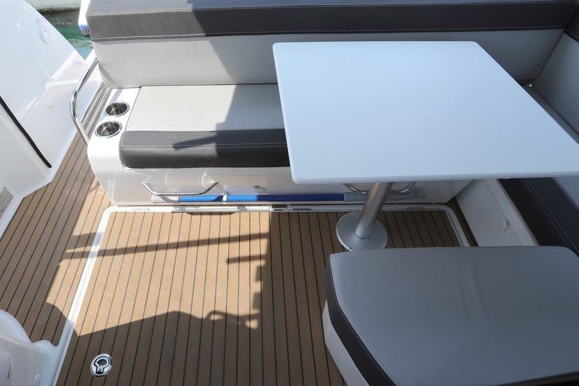 Jeanneau MERRY FISHER 895 Ema