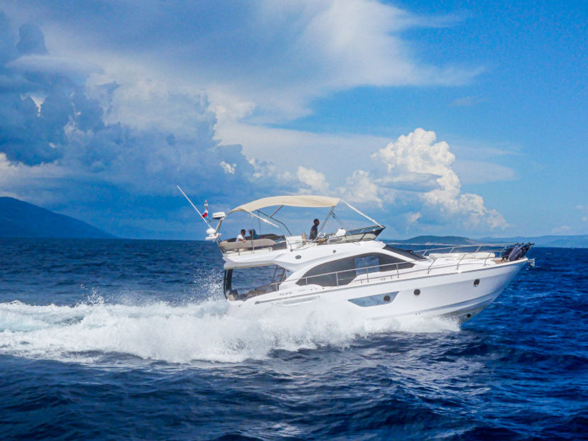 Sessa Marine 47 Star Dust