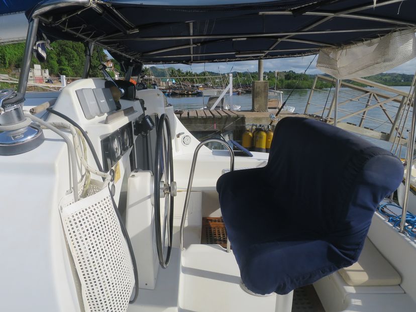Lagoon 38 Sea Spirit (Nosy Be) - single cabin port - front
