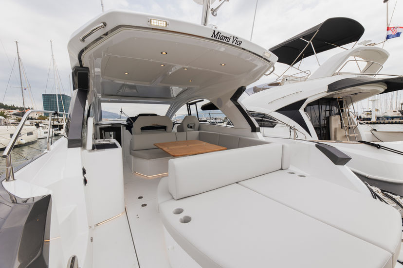 Beneteau GRAN TURISMO 41 MIAMI VICE