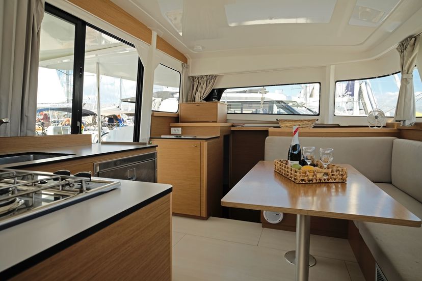 Excess Catamarans EX Bronze Kiss