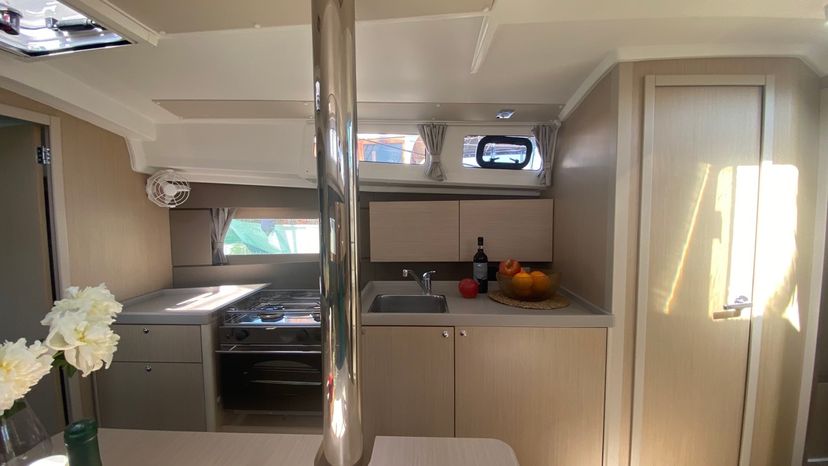 Beneteau OCEANIS 35.1 Polis