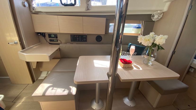 Beneteau OCEANIS 35.1 Polis