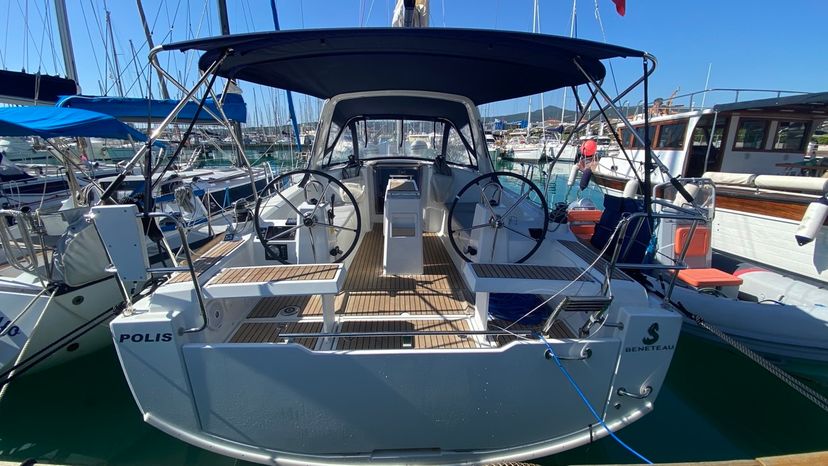 Beneteau OCEANIS 35.1 Polis