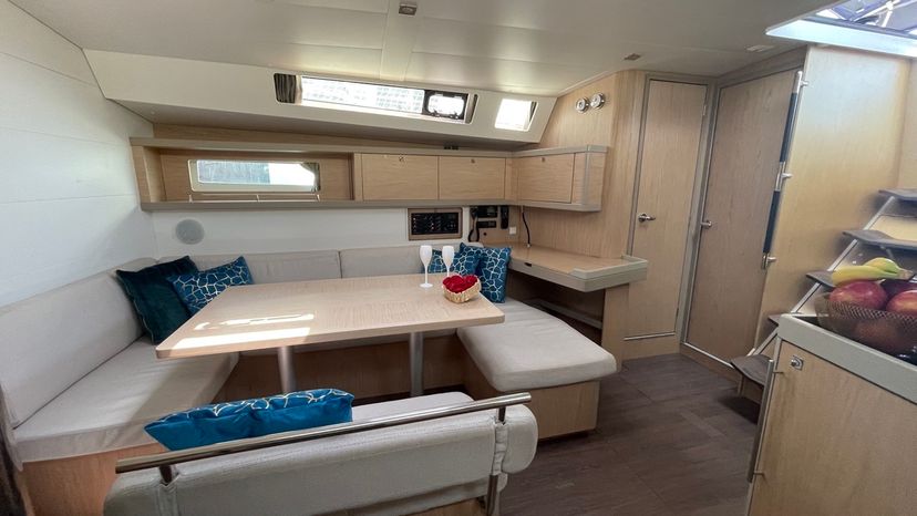 Beneteau 40 Vela