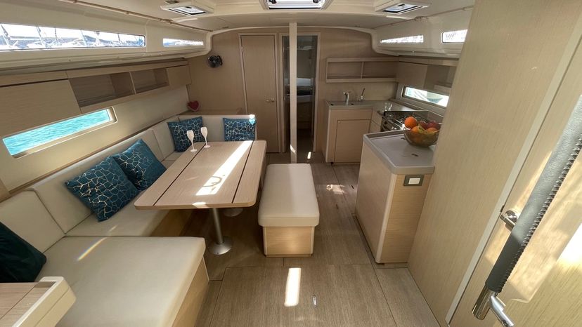 Beneteau 40 Vela