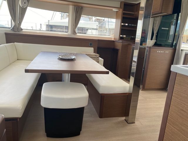 Lagoon 46 Blue Alma