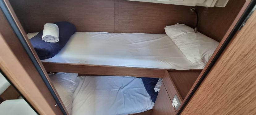 Beneteau OCEANIS 46.1 Electra (Inverter)
