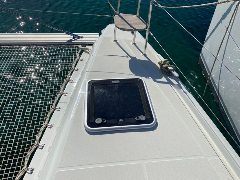 Lagoon 42 Diadema (A/C, WM, Generator, Inverter)