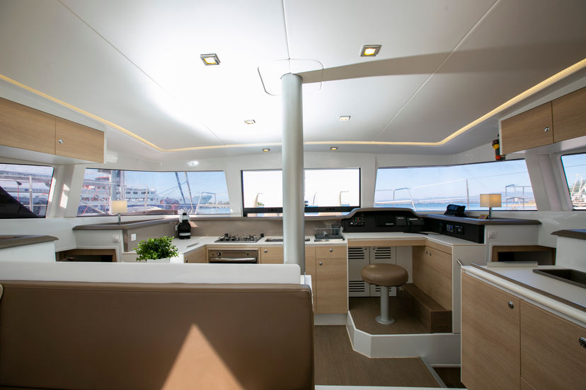 Bali Catamarans 4.1 North Cat II