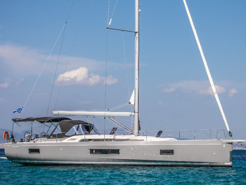 Beneteau OCEANIS 51.1 NIREAS (generator, air condition, pearl grey hull, 1 SUP free of charge)