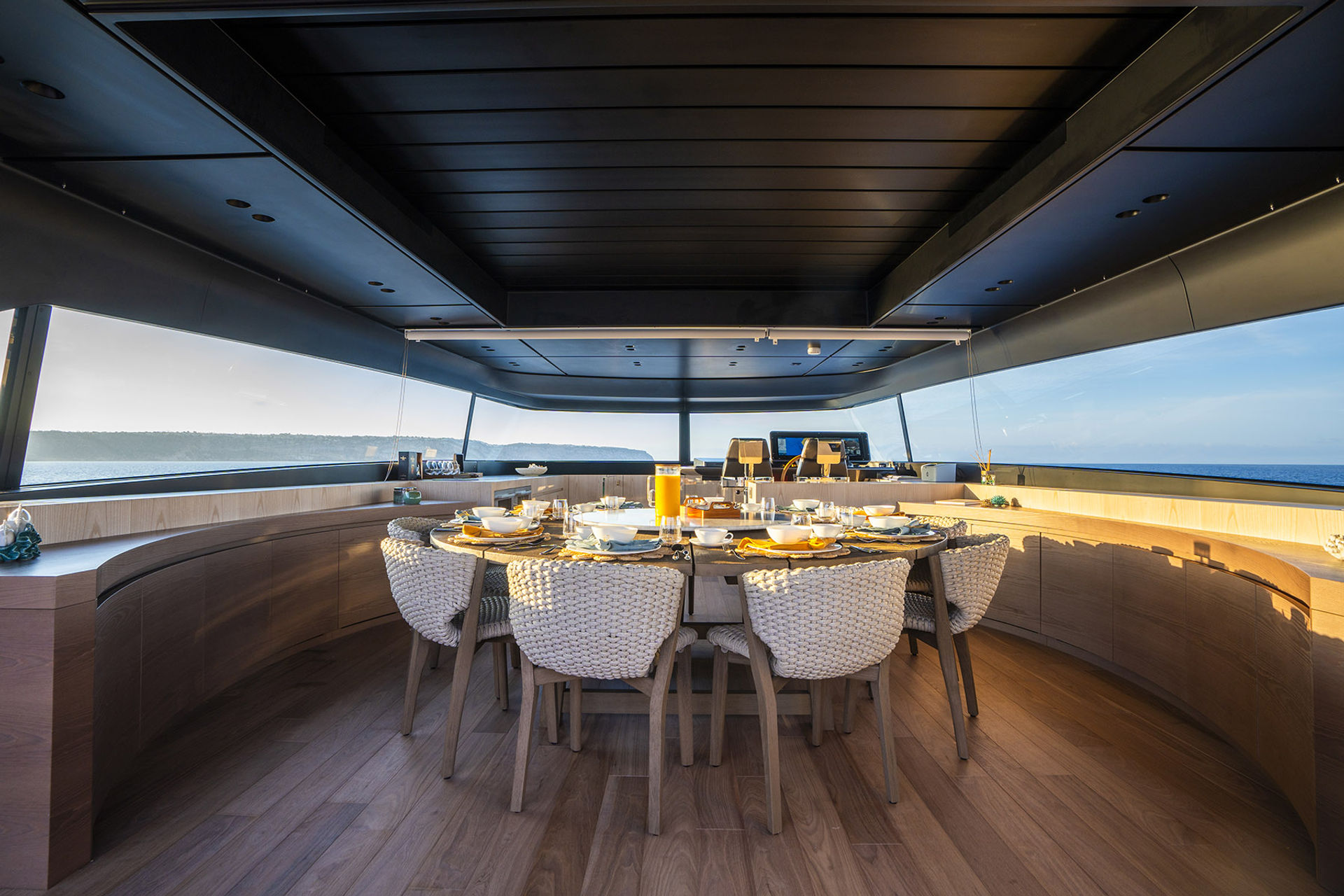 32235-dining-table-on-time-1774886792921.jpg