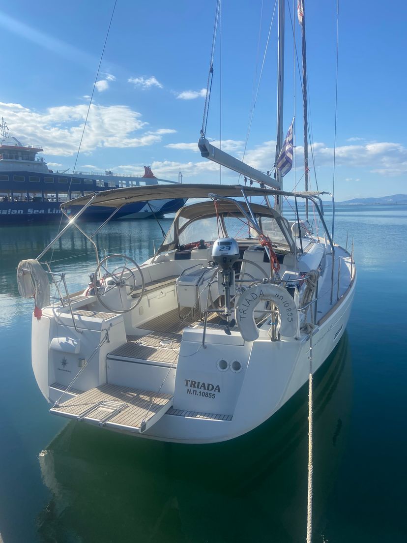 Jeanneau 43 Triada