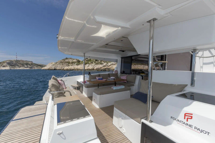 Fountaine Pajot ASTRÉA 42 Amici