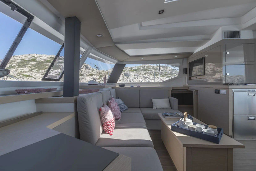 Fountaine Pajot ASTRÉA 42 Amici