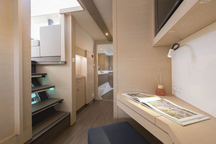 Fountaine Pajot ASTRÉA 42 Amici