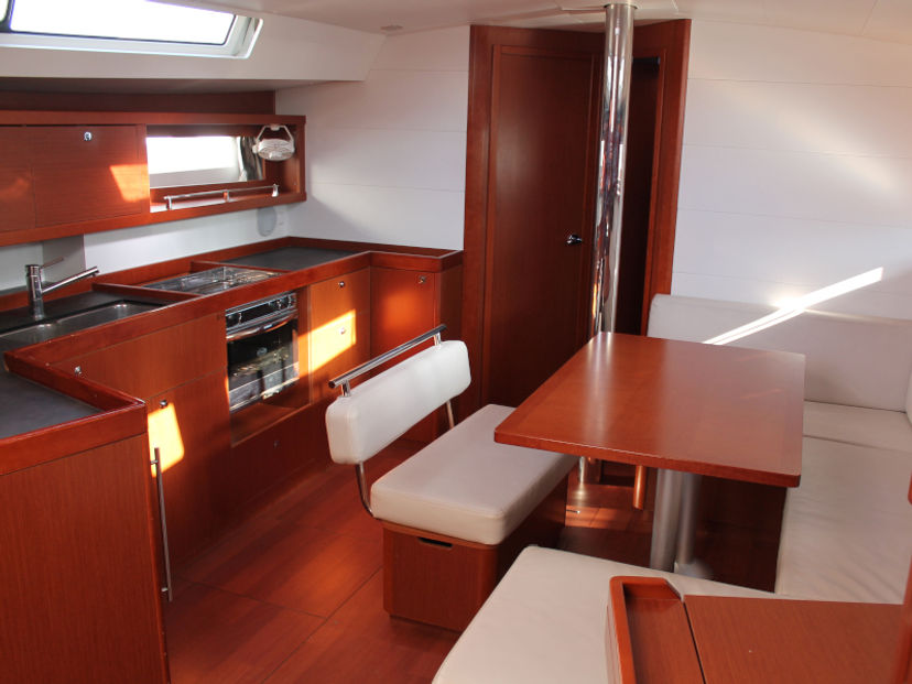 Beneteau 45 Fantasy Planet