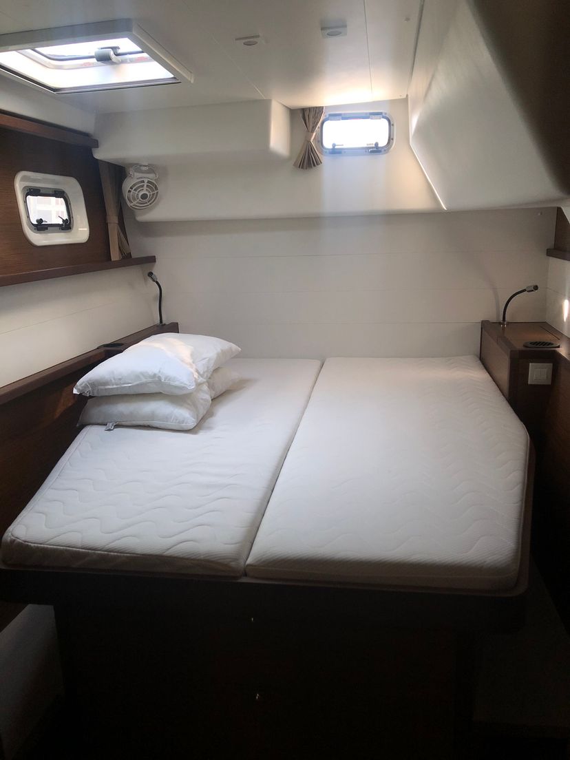 Lagoon 45 Violetta