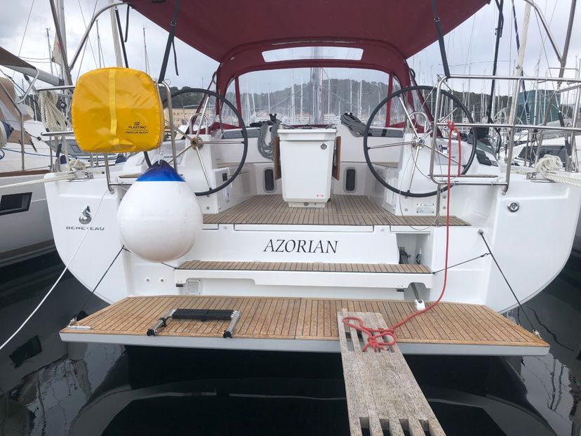 Beneteau 40 AZORIAN