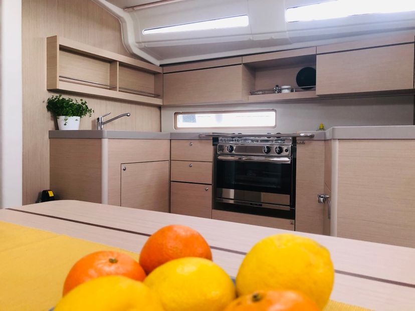 Beneteau 40 AZORIAN