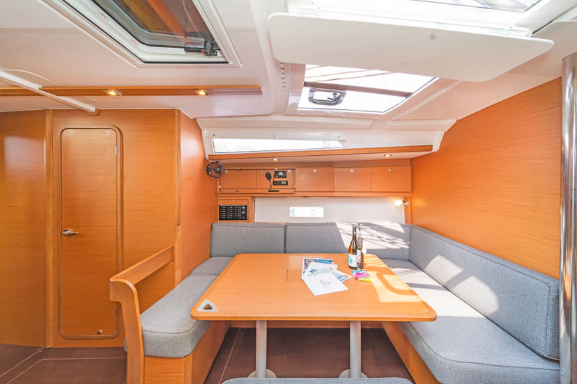 Dufour Yachts 43 Hierax