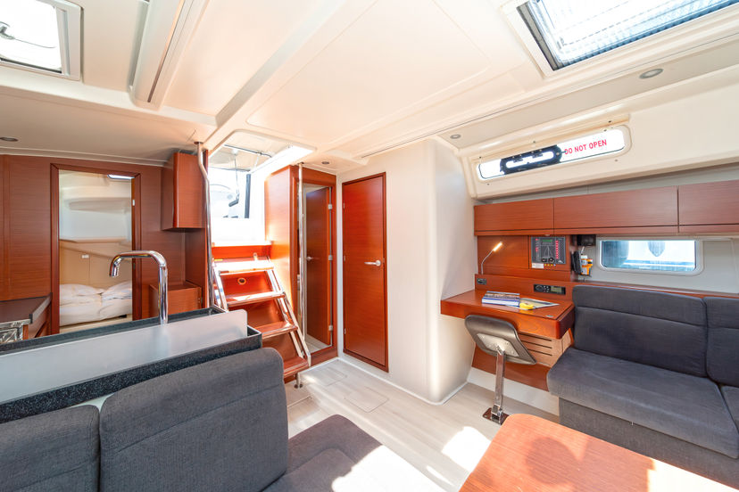 Hanse Yachts 45 Kiveli