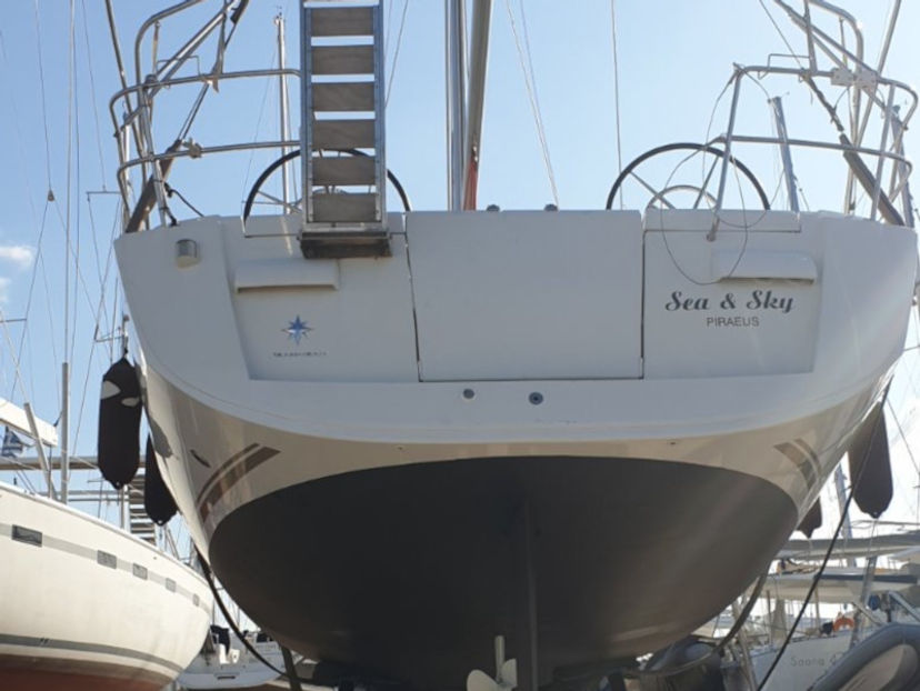 Jeanneau 43 Sea and Sky