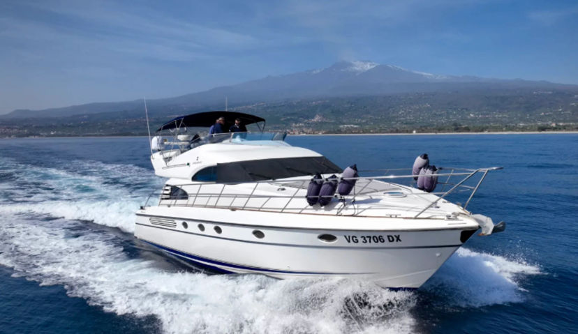 Fairline 55 Fairline 55 Fly Taormina Tour