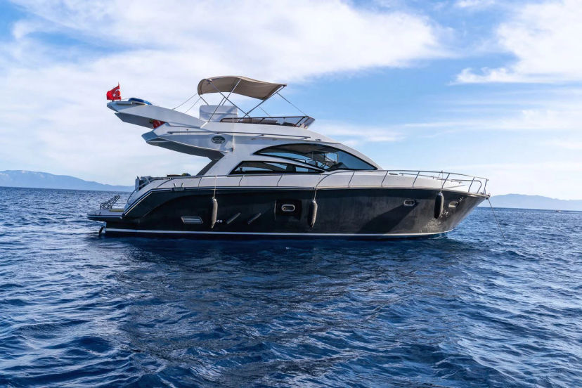Day Trip in Bodrum with Exclusive Motoryacht Moonlight