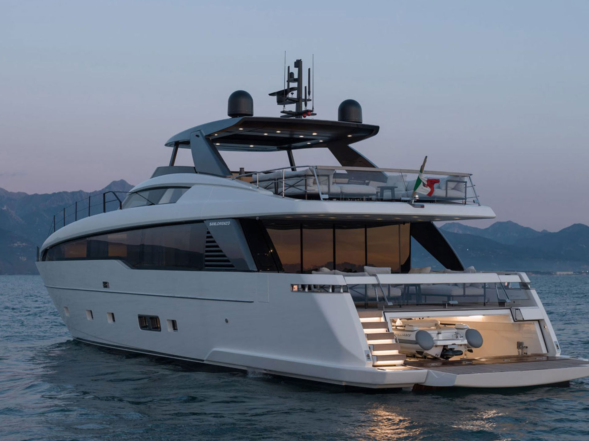 32989-ALMA-BLU-STERN-1777308142795.jpg