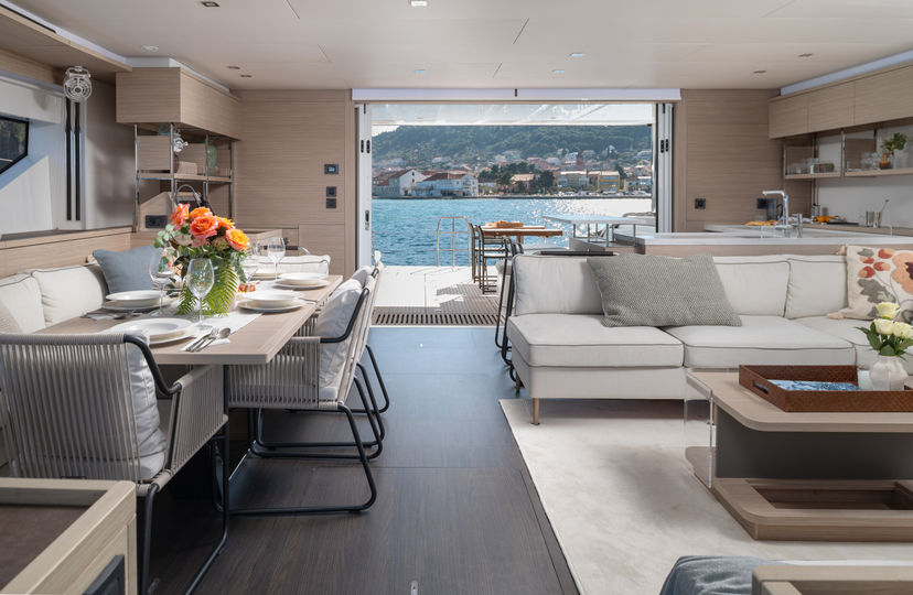 Lagoon 60 DIAMOND DIVA