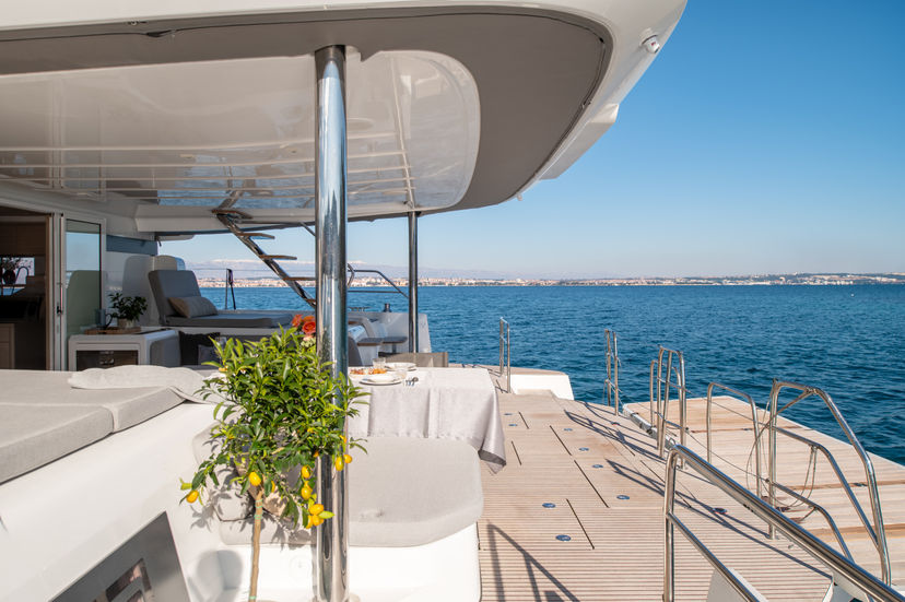 Lagoon 60 DIAMOND DIVA
