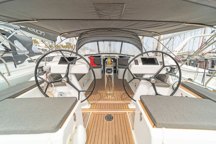 Hanse Yachts 45 Meraki of London