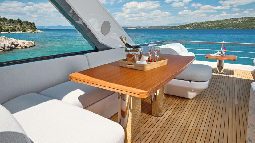 Azimut Yachts Pangea