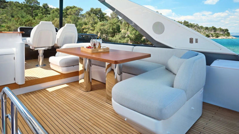 Azimut Yachts Pangea