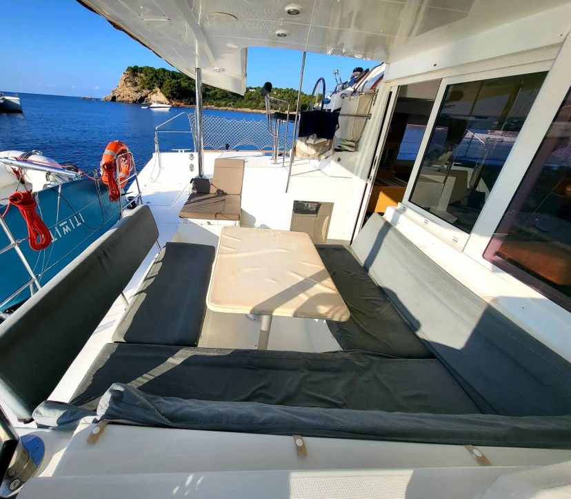 Lagoon 380 S2 Mr Robinson