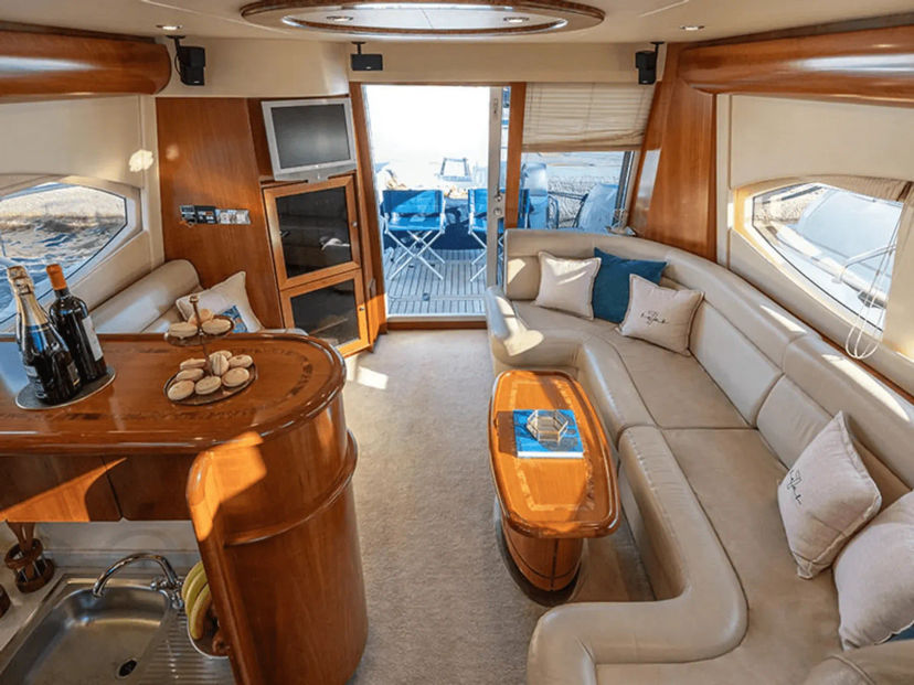     Gulf Craft Majesty 50F Day Trip Singapore