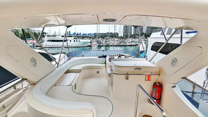    Gulf Craft Majesty 50F Day Trip Singapore