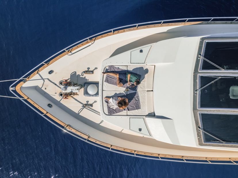 Azimut Private Day Cruise in Kalamata