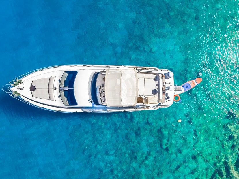 Azimut Private Day Cruise in Kalamata