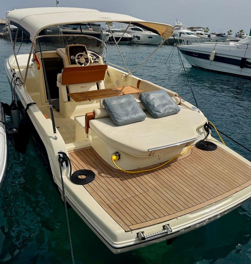   Eclipse Charter - Mallorca
