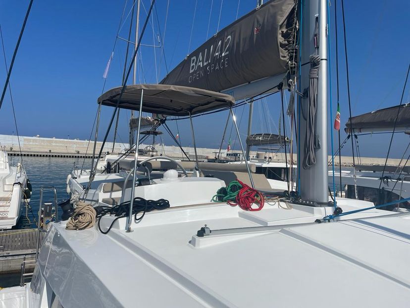 Bali Catamarans 4.2 IDRA