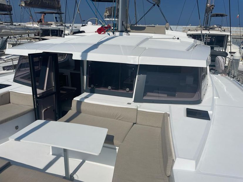 Bali Catamarans 4.2 IDRA