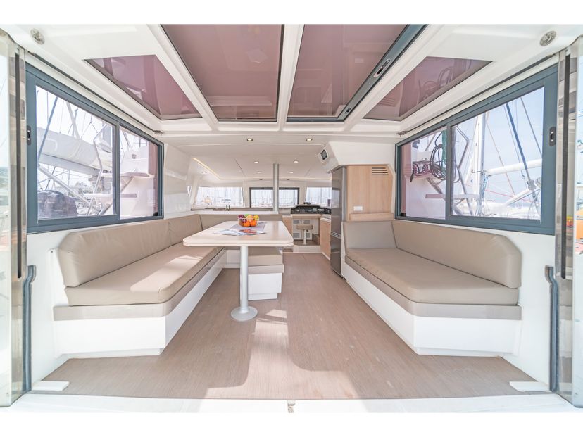Bali Catamarans 4.1 Anemoskala