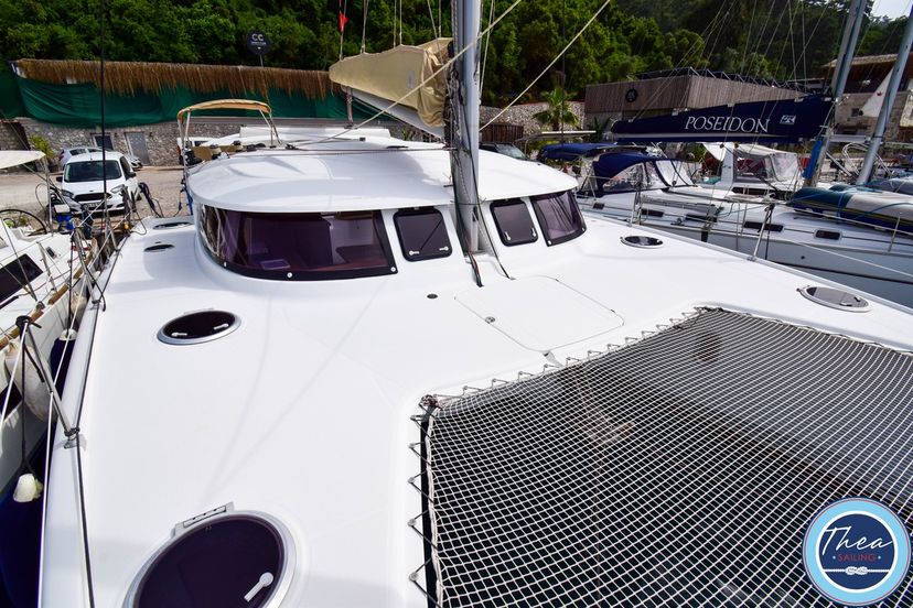 Fountaine Pajot 41 TWIN SWANS