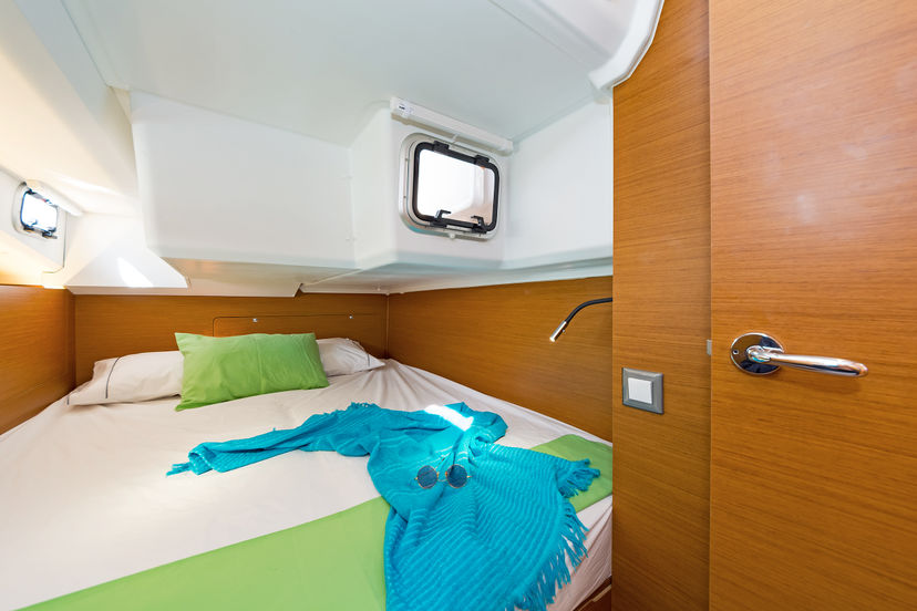 Jeanneau 40 Dory